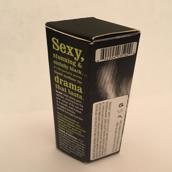 Benefit Magic Ink Jet-Black Liquid Eyeliner - Picture 5 of 6